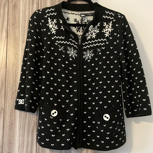DC zip up snowflake sweater three quarter sleeve size large - Picture 1 of 9